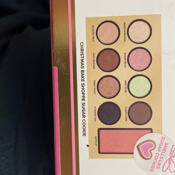 Too faced Limited Edition Face and Eyeshadow palette - Picture 9 of 9